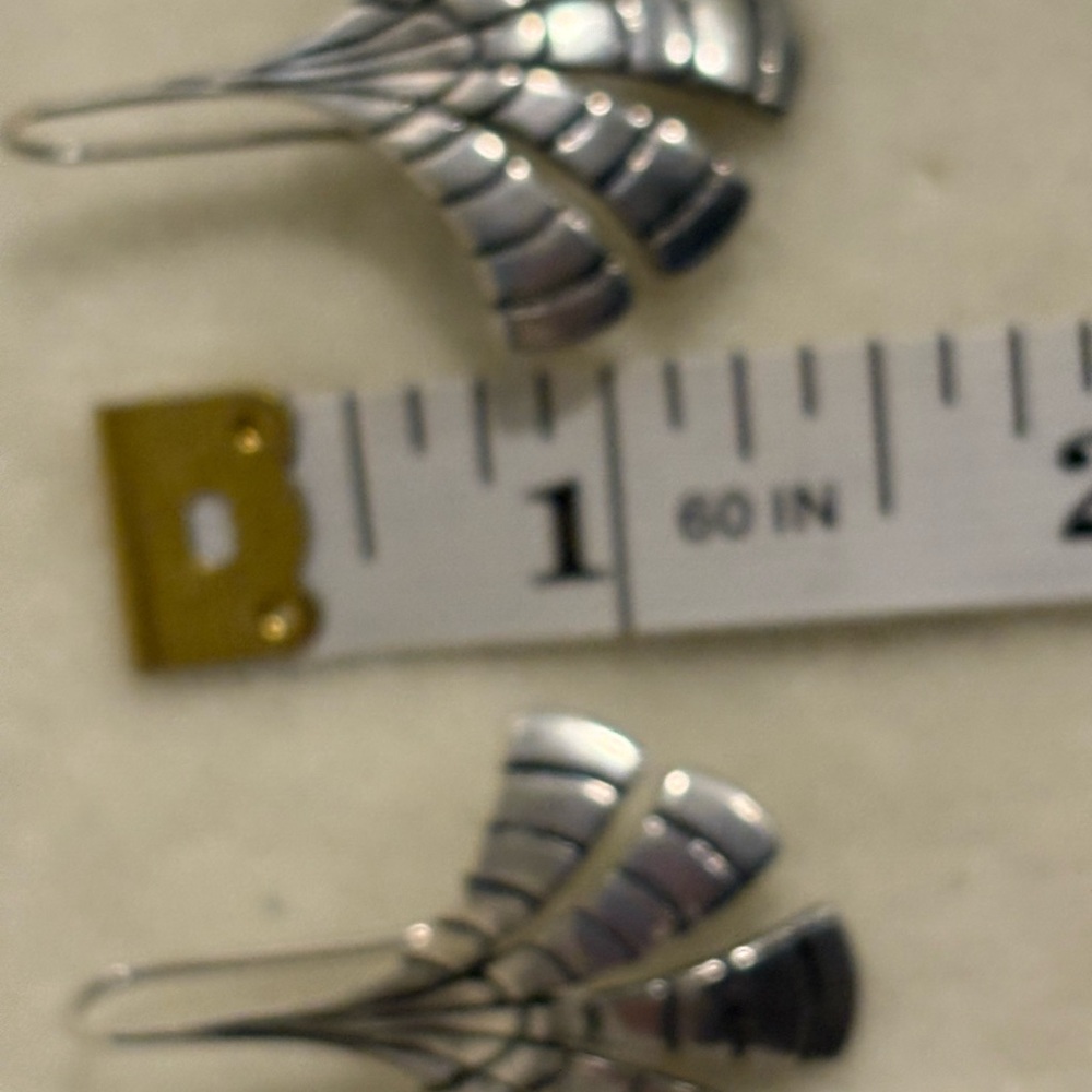 James Avery sterling Silver Ginkgo leaf Earrings - Picture 3 of 4